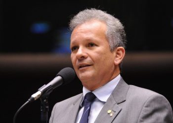 Parecer do PL que regulamenta a negociação das relações de trabalho no setor público incorpora propostas do Instituto Servir Brasil